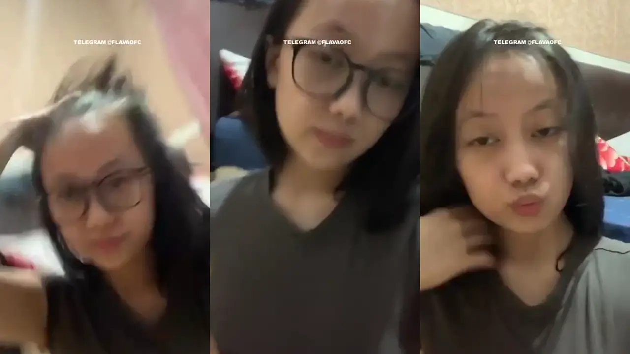 Bokep Miss Yeuwuy Colmek Rambut Bondol 4