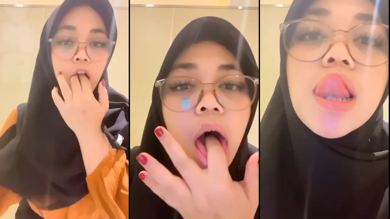 Video Bokep Gadis Hijab Semok Sangean Binal 1   DuniaBokep