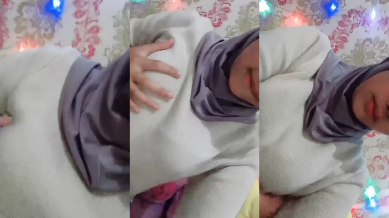 Bokep Smp Apriliani abg jilbab cantik colmek viral 3